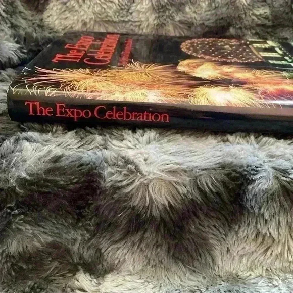 Vintage expo 86 Coasters and Hardcover book - Picture 11 of 16